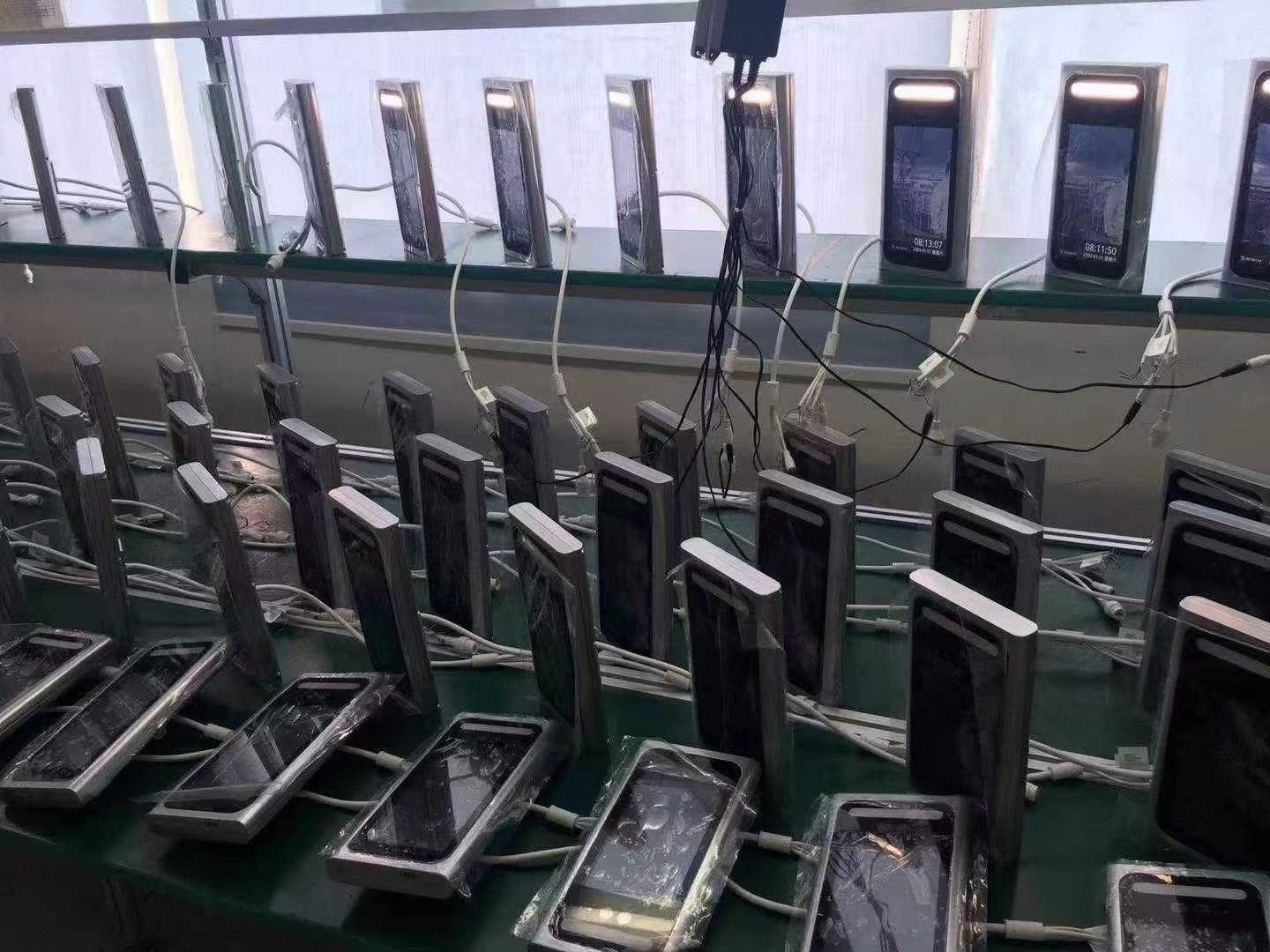 富翔精密工业人脸识别机项目
